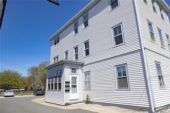 Building Photo - 143 Main Rd