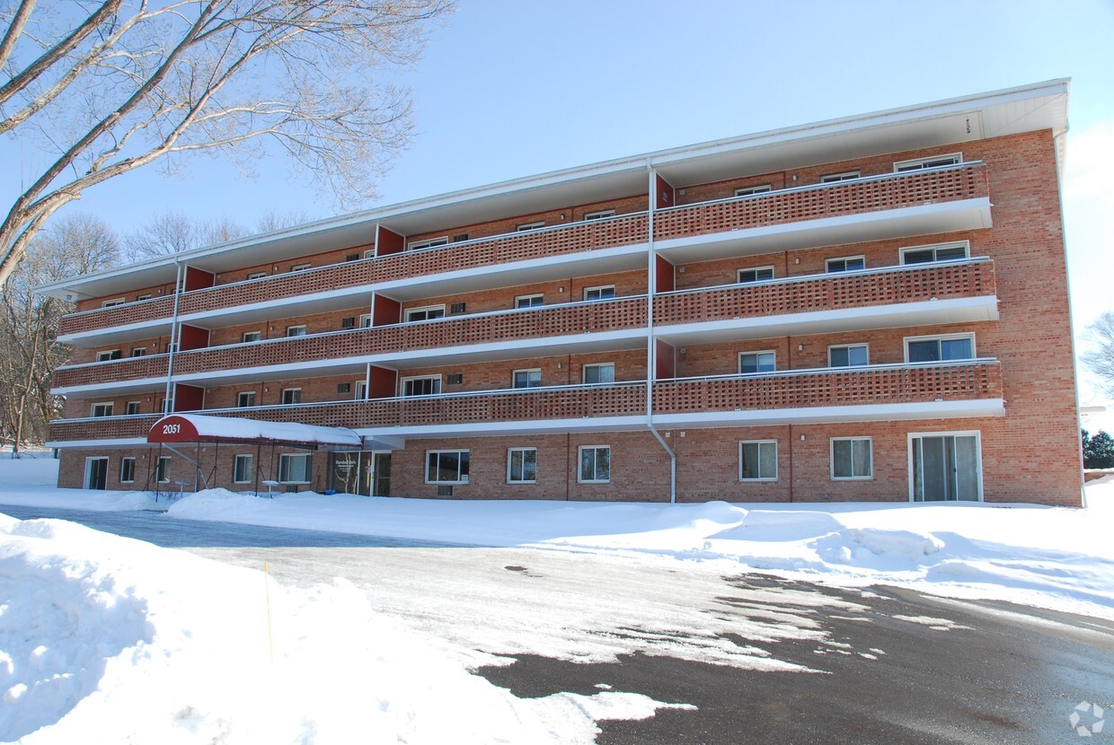 Primary Photo - 2051 Allen Blvd