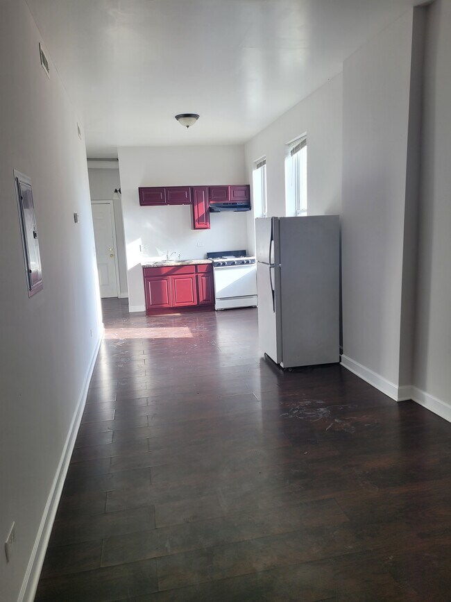 Foto del edificio - 2228 S Sawyer Ave