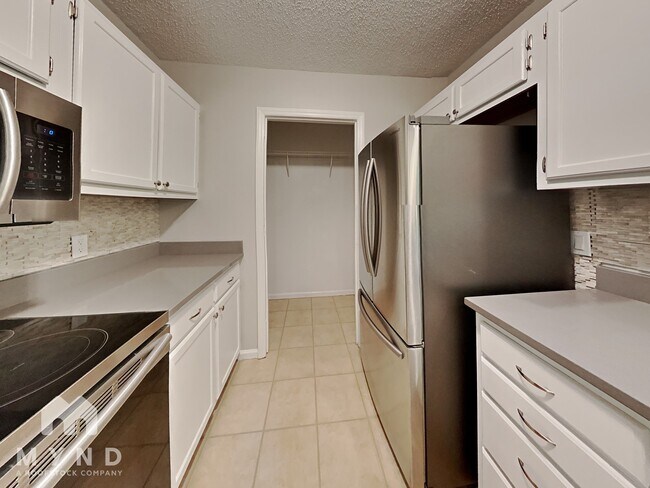 Foto del edificio - 7007 Ware Rd