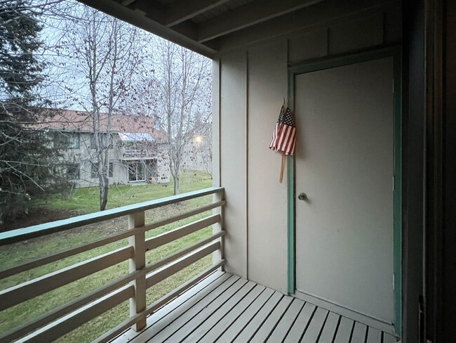 Building Photo - 3051 Lois Dr