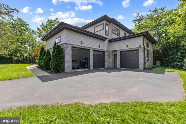 Foto del edificio - 1513 Oakview Dr