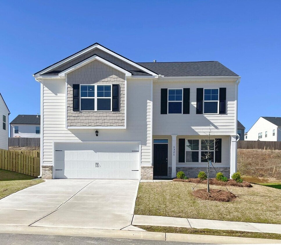 Primary Photo - 4 Bedroom 2.5 Bath in Grovetown