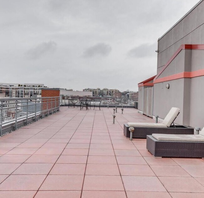 Foto del edificio - 2120 Vermont Ave NW