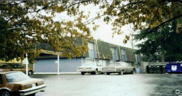 Building Photo - Coast Pine