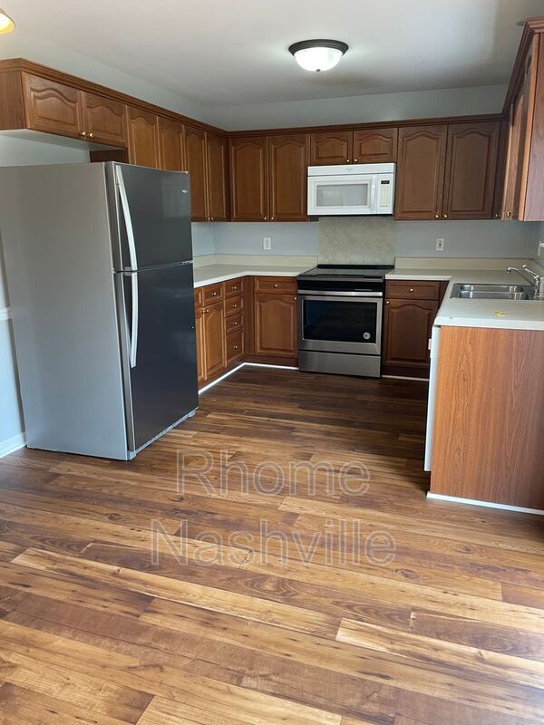 Building Photo - 1040 Blairfield Dr