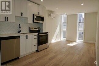Building Photo - 588 Barton St E