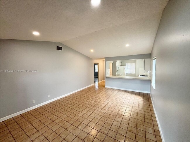 Foto del edificio - 4805 Pier Dr