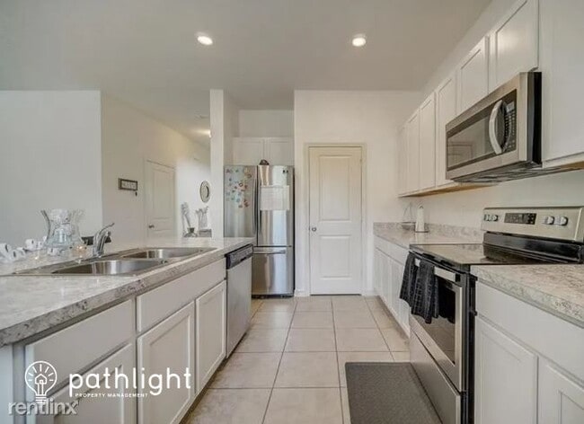 Building Photo - 3 br, 2.5 bath House - 6517 Domenico Court...