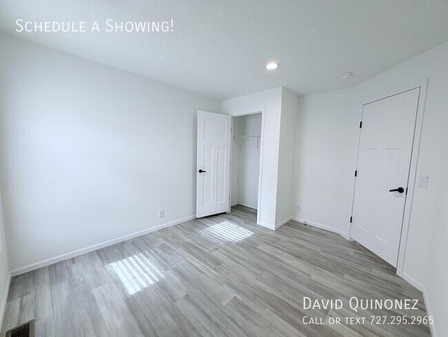 Foto del edificio - 6916 Country Ln