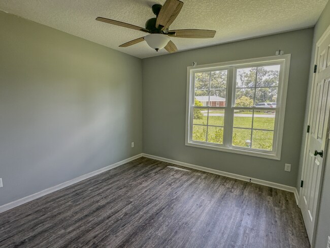 Foto del edificio - 1206 Lynn Terrace