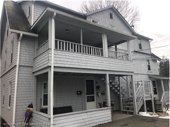Foto principal - 96 N Pleasant St