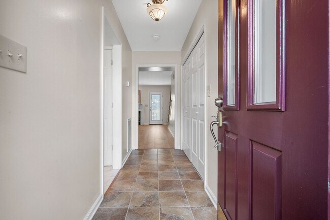 Foto del edificio - 2 Bedroom Condo For Rent Near Memorial Drive!