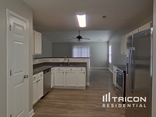 Building Photo - 11034 Dry Stone Dr