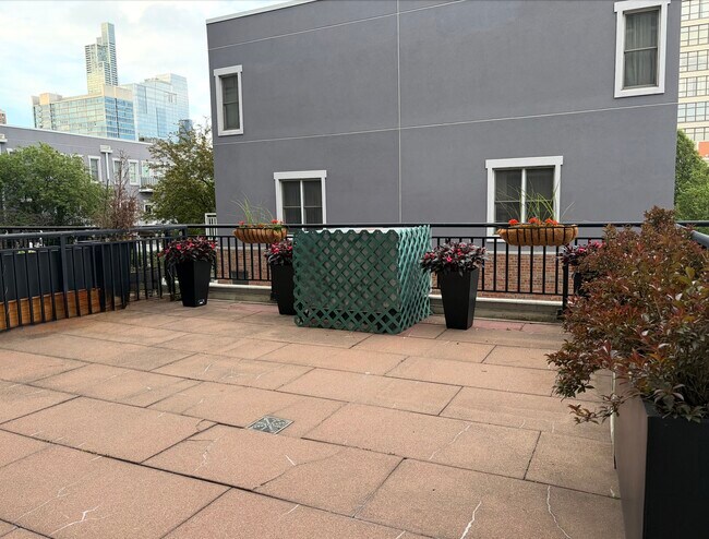 Foto del edificio - 61 W 15th St