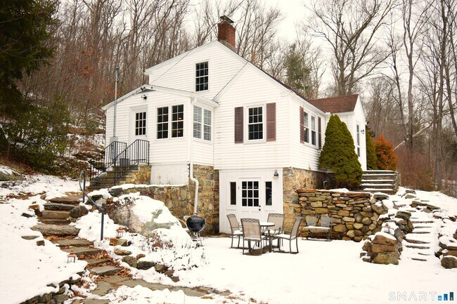 Foto del edificio - 2203 Durham Rd