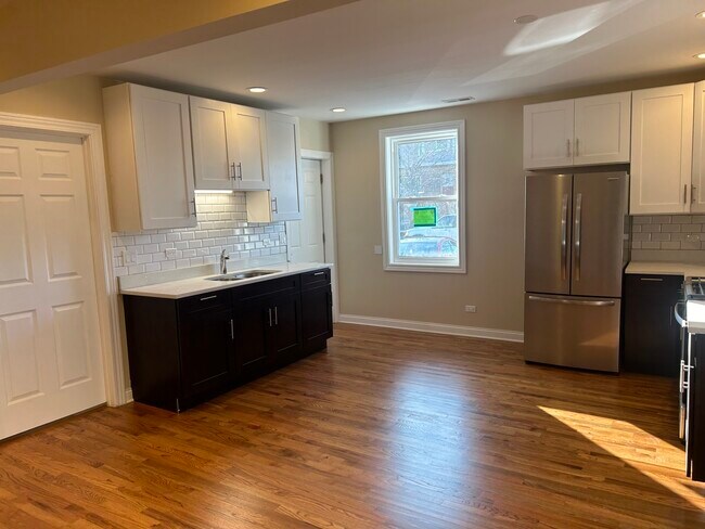 Building Photo - 3115 50th Ct
