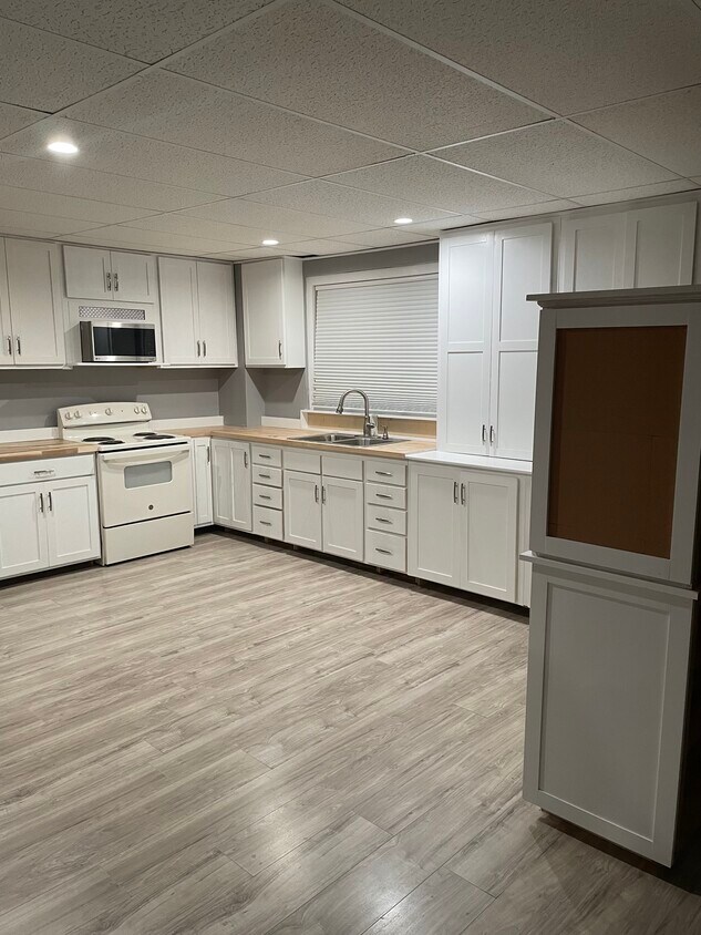 Foto principal - 213 W 12th St