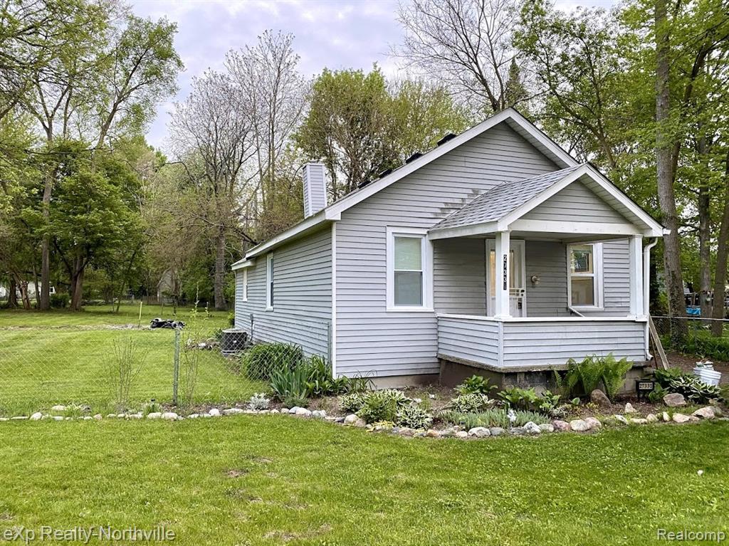 Primary Photo - 27331 Shiawassee St