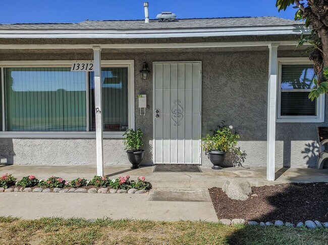 Foto del edificio - 13312 Markdale Ave