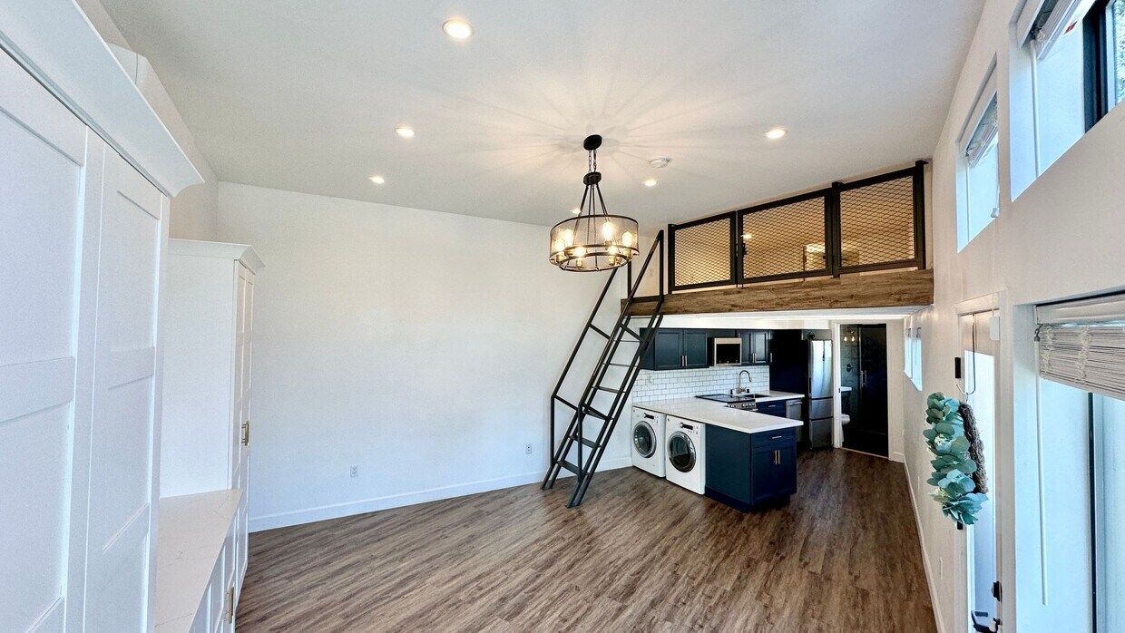 Primary Photo - Cozy House Studio in the Heart of NOBE