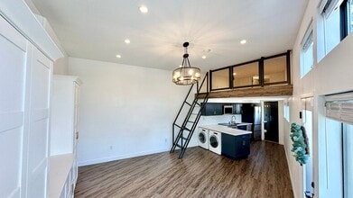 Building Photo - 6029 Market St