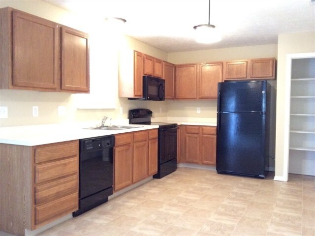 Foto del edificio - 2808 Crosscreek Cir