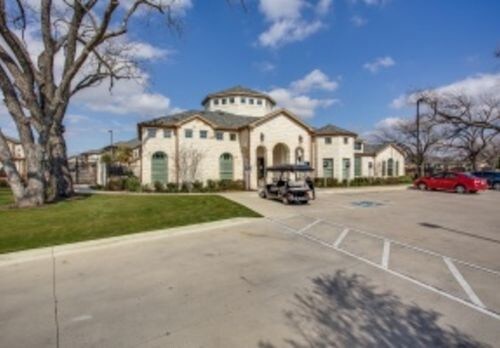 Foto del edificio - 10701 Lakeline Mall Dr