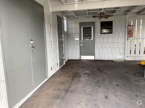 Building Photo - 94-61 Kuahelani Ave