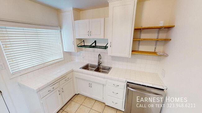 Foto del edificio - 5917 White Oak Ave