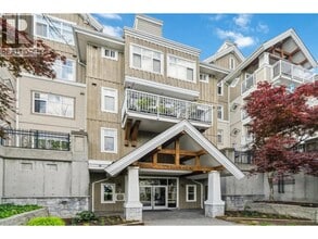 Building Photo - 1428 Parkway Blvd