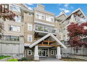 Building Photo - 1428 Parkway Blvd