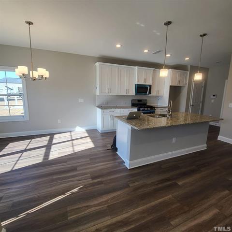 Foto del edificio - 39 Firefly Ln