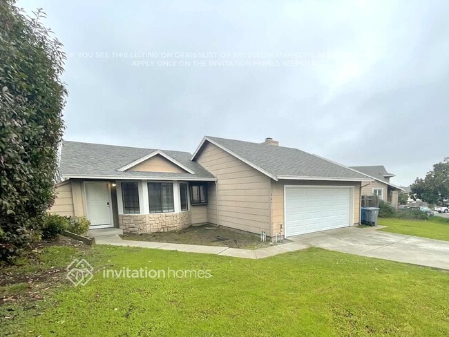 Building Photo - 449 Topsail Dr