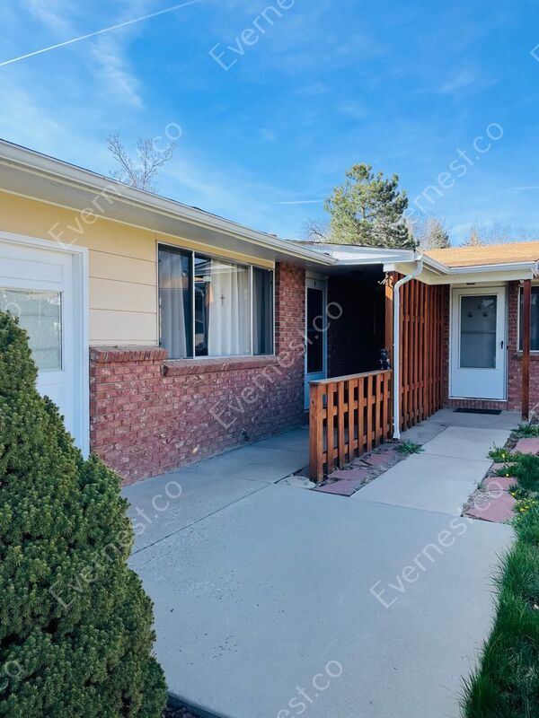 Primary Photo - 1403 E 16th St