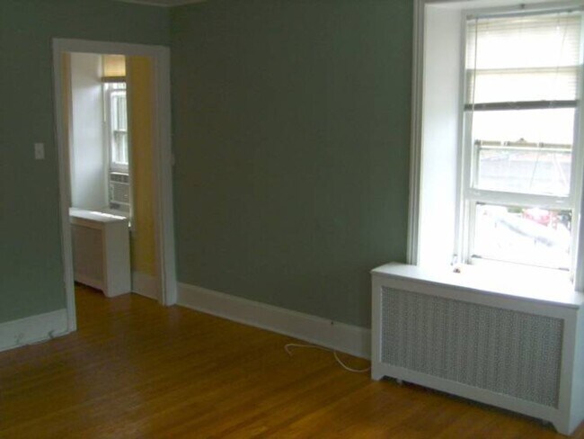 Foto del edificio - 8107 Germantown Ave