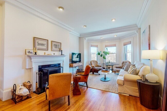 Foto del edificio - 320 Commonwealth Ave