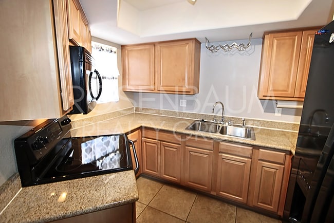 Foto del edificio - 885 N Granite Reef Rd