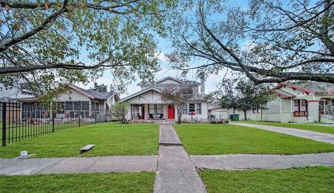 Foto del edificio - 4614 Park Dr