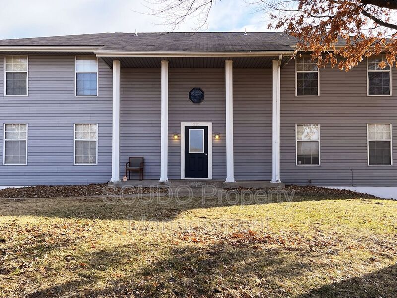Primary Photo - 225 Barr Rd