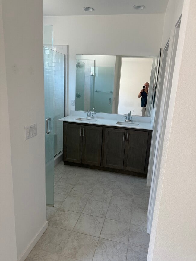Master Bathroom - 26149 Park Ave