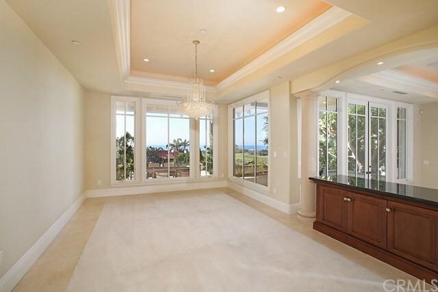 Building Photo - 8 Fairway Point