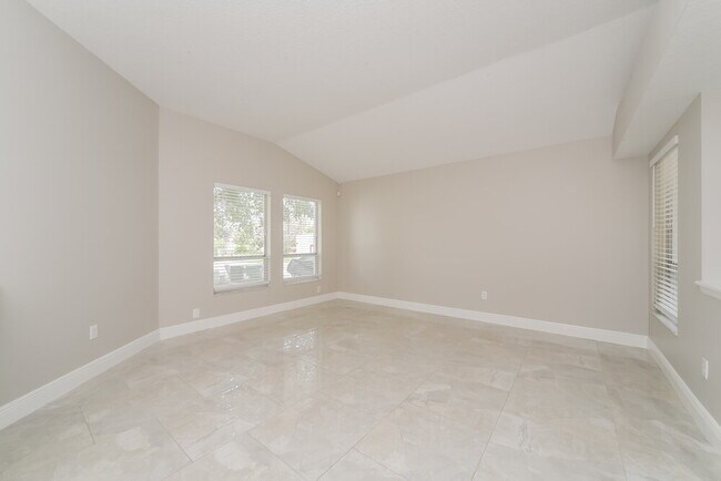 Foto del edificio - 3051 Bloomsbury Dr