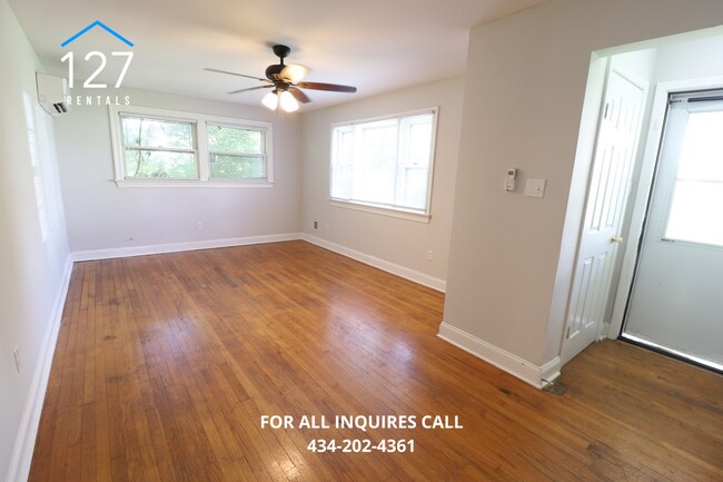 Foto del edificio - 3 Bedroom Unit with Electric and Water Utilities Included!!