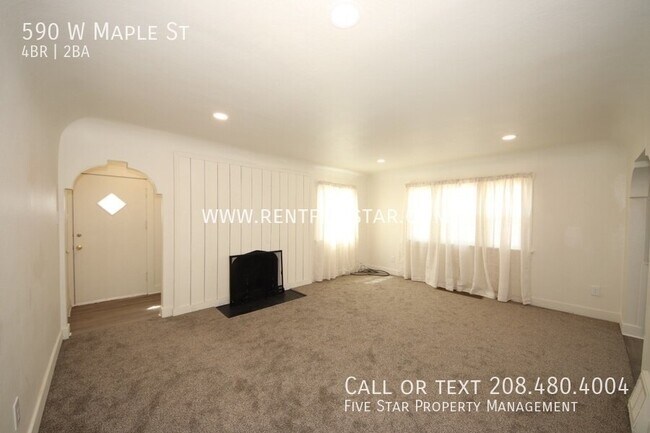 Foto del edificio - 590 W Maple St
