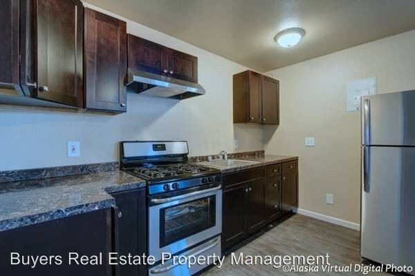 Foto del edificio - 717 N Flower St