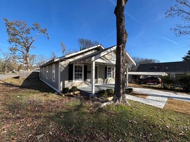 Foto del edificio - 4424 W 26th St