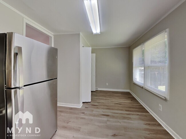 Foto del edificio - 730 Dunbrook Ln