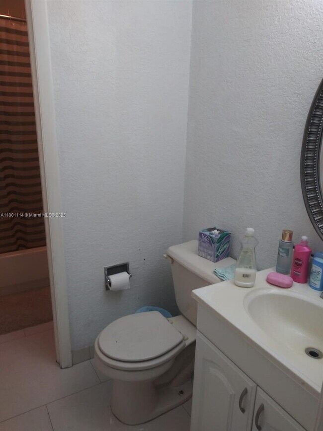 Foto del edificio - 6095 W 19th Ave