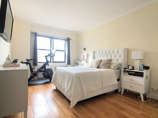 Foto principal - 333 E 34th St